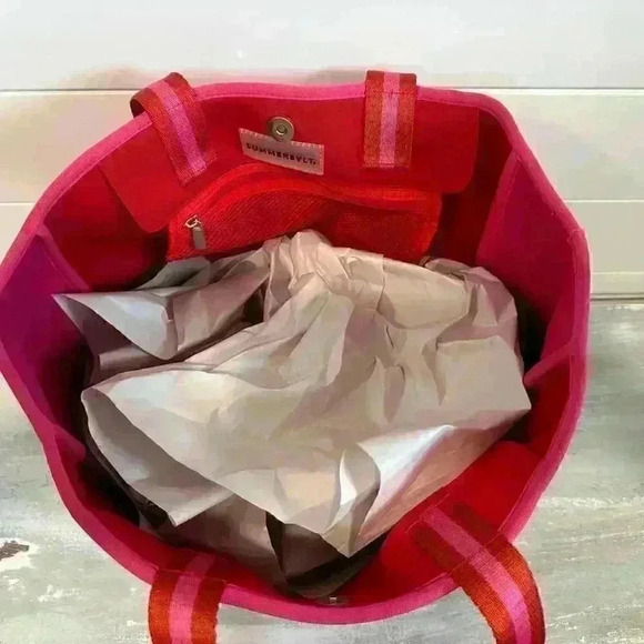 SummerSalt Neoprine Beach Tote in Pink/Red - Picture 5 of 7